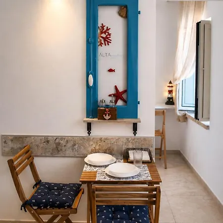 Altamarea Apartment *